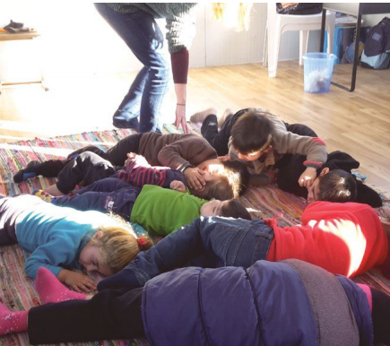 ChildLifeinaRefugeeCampSpring2017Bulletin3